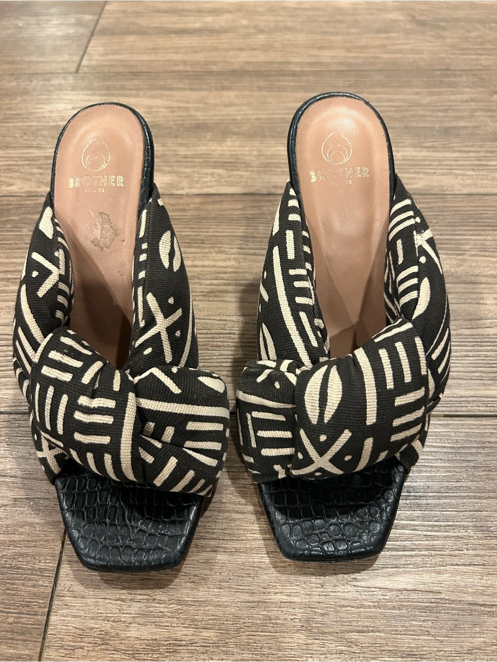 Brother Vellies "Togo" Knotted Heels Size 7